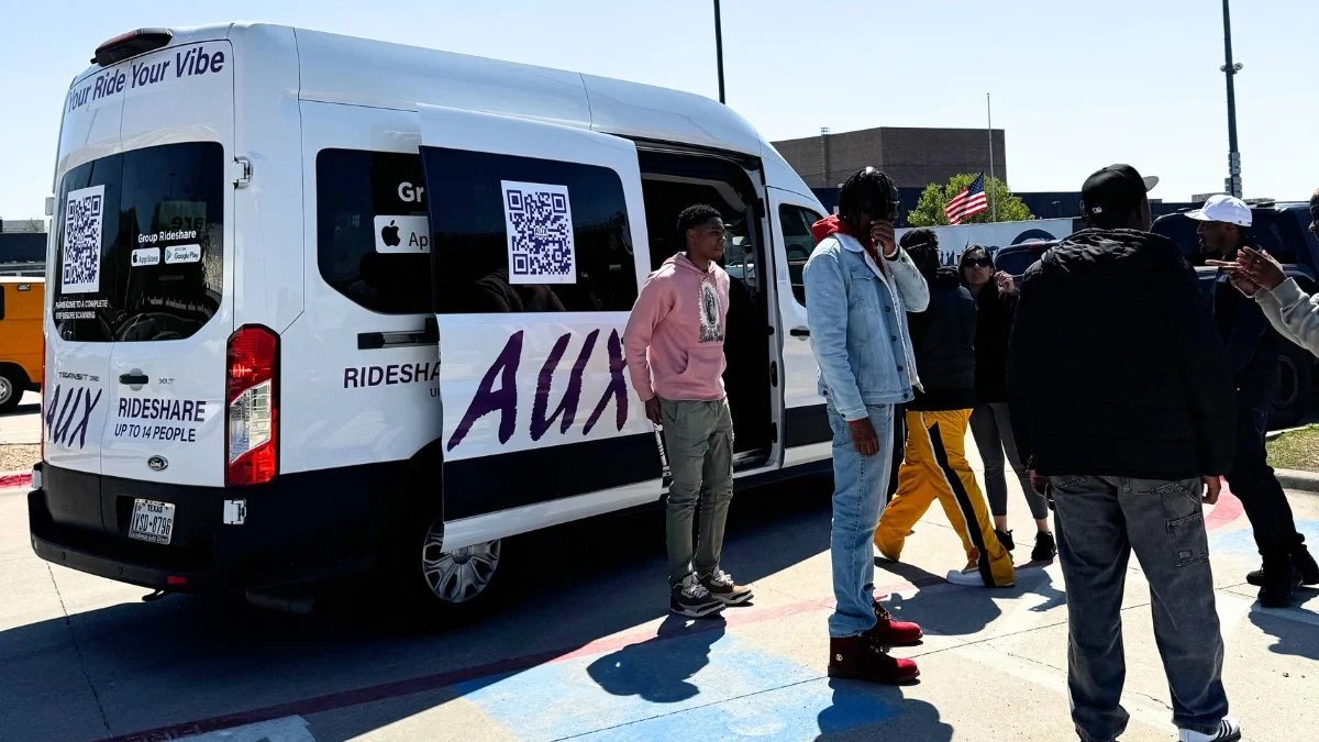 A-Safer-Way-to-Move-in-Groups